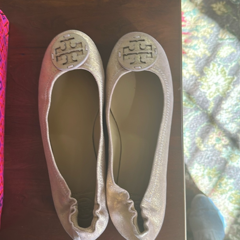 Metallic Pink Sea Shell Minnie travel Ballet With Logo. 7.5